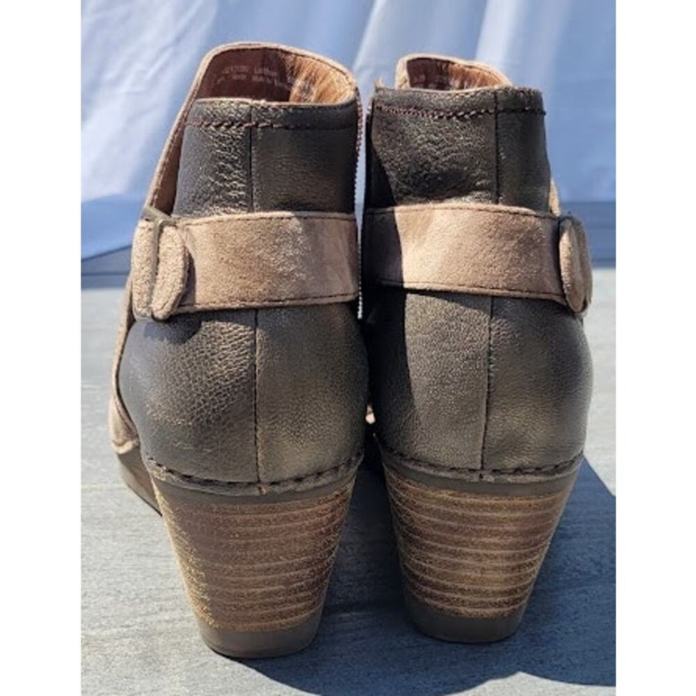 Dansko Brown Suede Wedge Ankle Boots - Picture 9 of 10